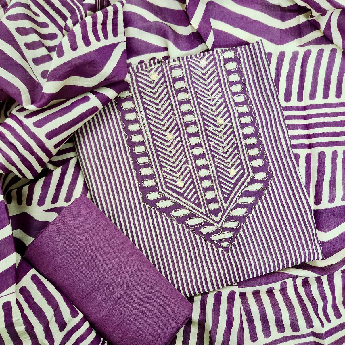 Gulnaar Stripes
